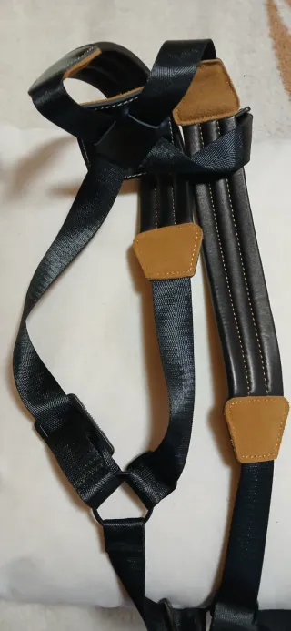 Arnés nuevo para saxofón