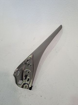 MOLDURA PUERTA DELANTERA DERECHA LEXUS IS 300 (JCE10)