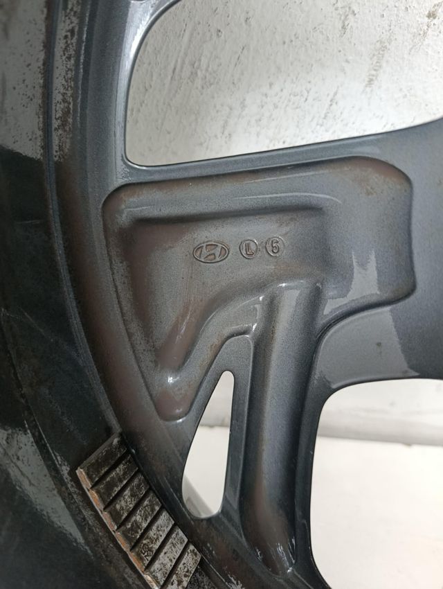 Llanta Hyundai Tucson R19 Refe: 52910D7410