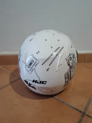 Casco infantil HJC blanco notas musicales