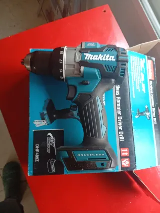 Taladro Percutor Inalámbrico Makita DHP489Z