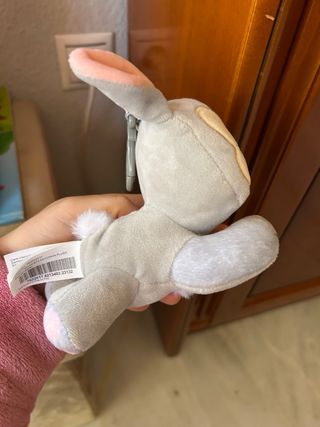 Lote Peluches Disney y Hormiga. 4 peluches Disney