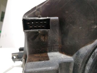 FARO DERECHO PEUGEOT PARTNER (S2)