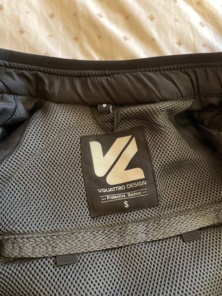 Chaqueta de moto negra