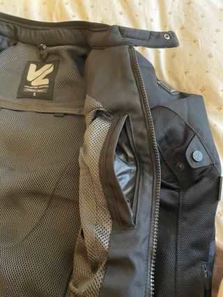 Chaqueta de moto negra