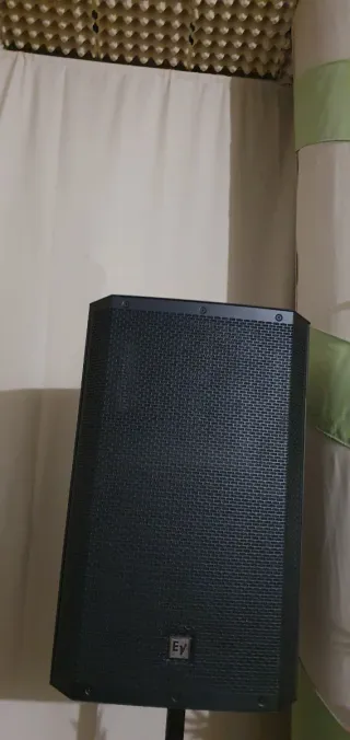 Altavoz Electro-Voice ZLX 15 Poco Uso
