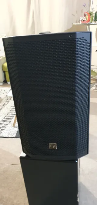 Altavoz Electro-Voice ZLX 15 Poco Uso