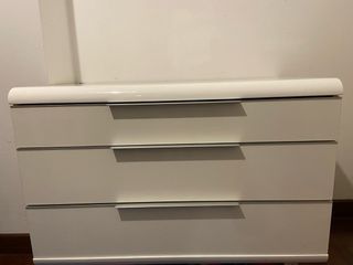 Cómoda lacada blanca 3 cajones