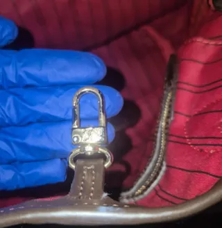 Bolso Louis Vuitton Damier Ebene con neceser