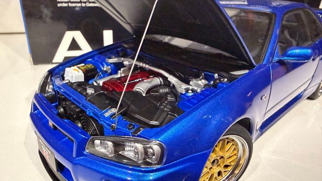 Autoart Nissan Skyline GT-R R34 V-spec II 1:18