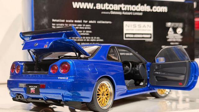 Autoart Nissan Skyline GT-R R34 V-spec II 1:18
