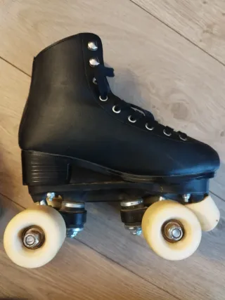 Patines 4 Ruedas Decathlon Negros, número 35