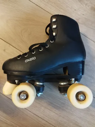 Patines 4 Ruedas Decathlon Negros, número 35