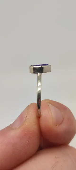 Anillo de Plata y Zafiro.