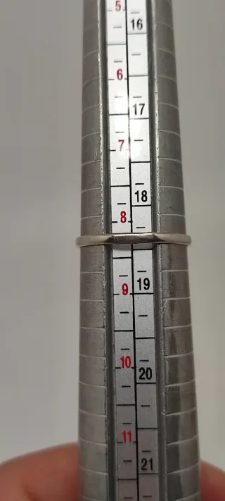 Anillo de Plata y Zafiro.