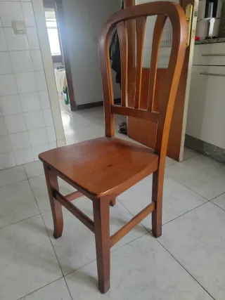 Silla de madera (4 unidades)