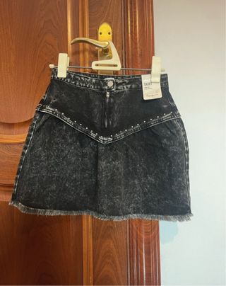Falda vaquera Pepe Jeans negra tachuelas