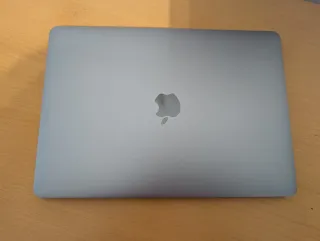 MacBook Pro 13 2019