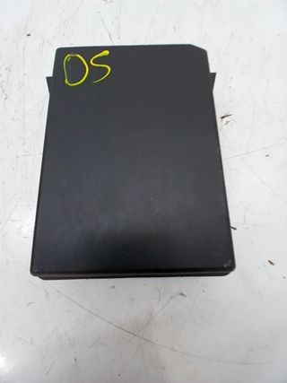 CAJA RELES / FUSIBLES DACIA SANDERO (3)