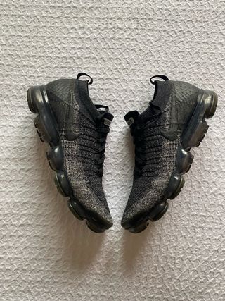 Nike Vapormax Flyknit 2 Negro Gris Oscuro