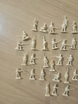 Soldados Montaplex de plástico