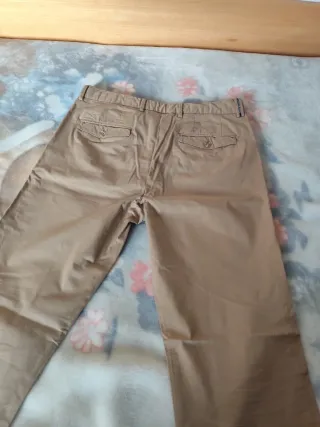 Pantalón beige