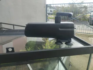 Tortuguera de cristal y plástico