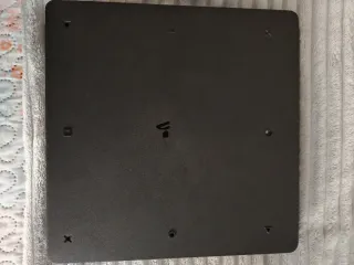 PS4 (PlayStation 4) Negra + 2 Mandos