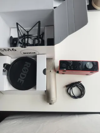 Micrófono Rode NT1-A y Focusrite Scarlett