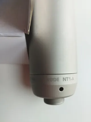 Micrófono Rode NT1-A y Focusrite Scarlett