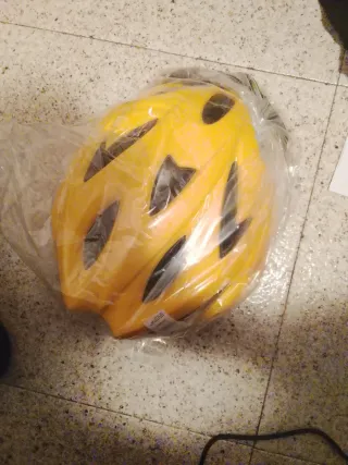Casco de Bicicleta Amarillo