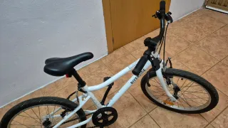 Bicicleta infantil blanca