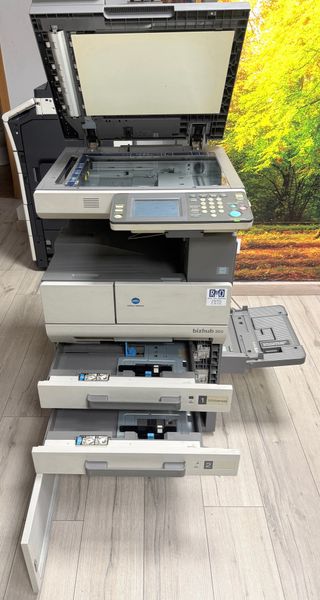 Konica Minolta bizhub 350 Fotocopiadora