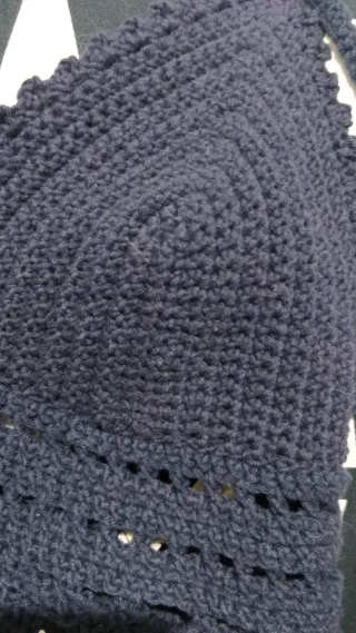 Top crochet azul hecho a mano