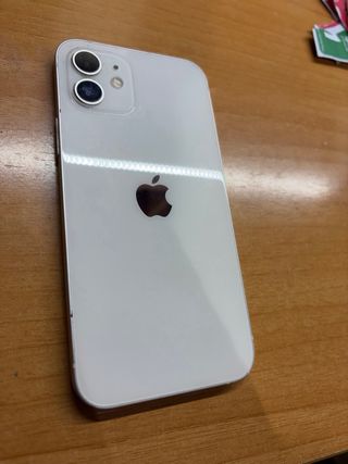 iPhone 12 Apple
