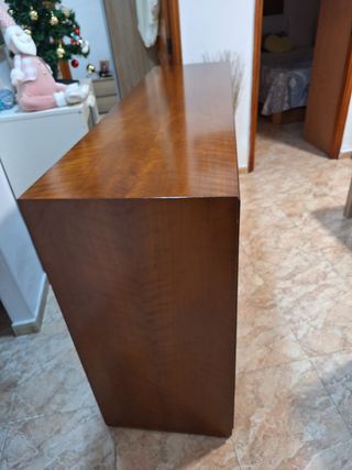 Aparador de madera maciza