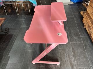 Escritorio rosa gaming