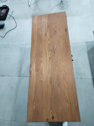 Cómoda de madera marrón