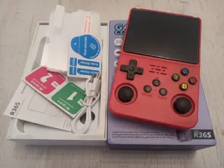 Consola A ESTRENAR R36S Roja 128gb