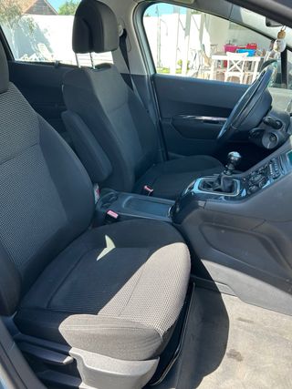 Peugeot 5008 1.6 HDI