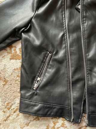 Giacca similpelle nera rock/biker zip