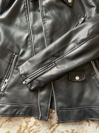 Giacca similpelle nera rock/biker zip
