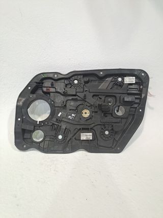 ELEVALUNAS DELANTERO DERECHO KIA CEED (5)