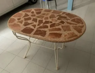 Mesa ovalada de mármol grande