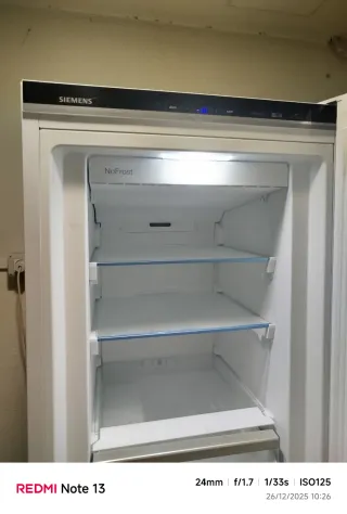 Congelador Vertical Siemens GS36NAWEP No Frost