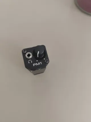 Behringer PM1 Amplificador In-Ear