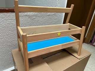 Expositor libros infantil IKEA FLISAT