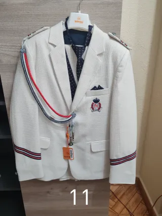 Traje de niño almirante azul y blanco