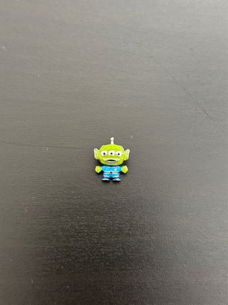 Charm Marciano Toy Story verde y azul