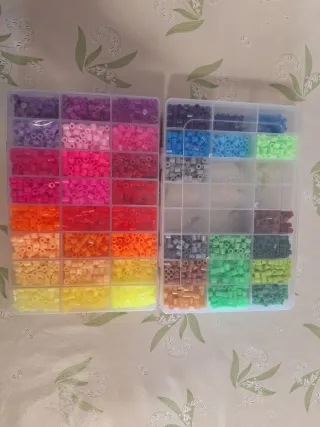 Cuentas Hama para manualidades